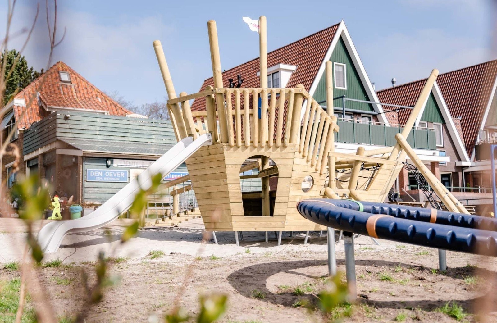 Speeltuin camping bij afsluitdijk
